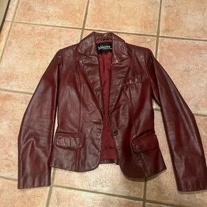 Wilson’s vintage burgundy leather jacket. Size 6